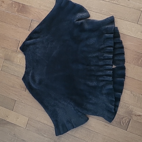 Tribal Black Oversized 3/4 sleeve Chenille Fur like Sweater Cape Size Small - Picture 7 of 9